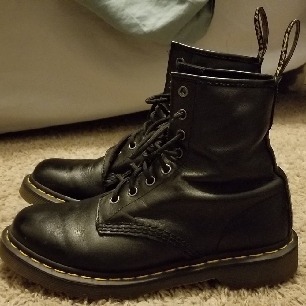 Dr. Martens 1460 Pascal Virginia Boots